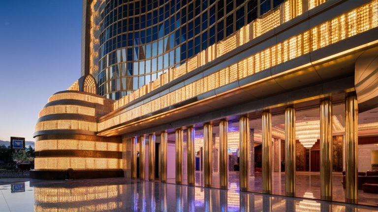 casino binds glowing freedom