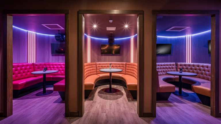 choosing karaoke room capacity